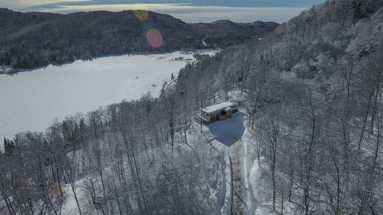 Modern Chalet With Mountain And Lake View By Reserver.Ca 세인트따델 외부 사진